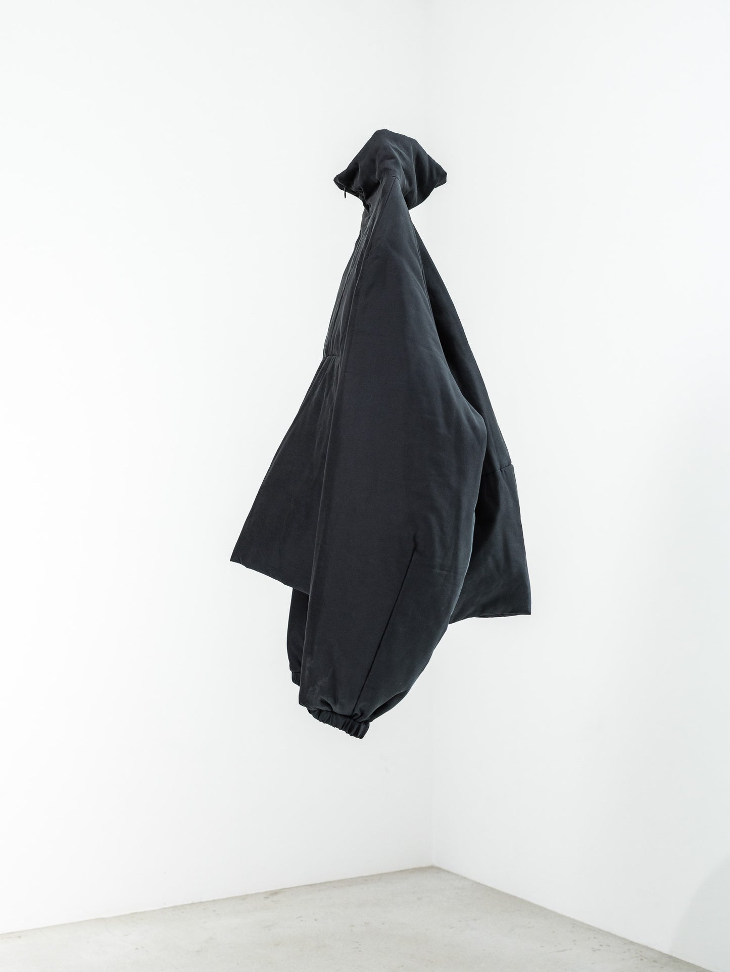 pre order / padded pullover