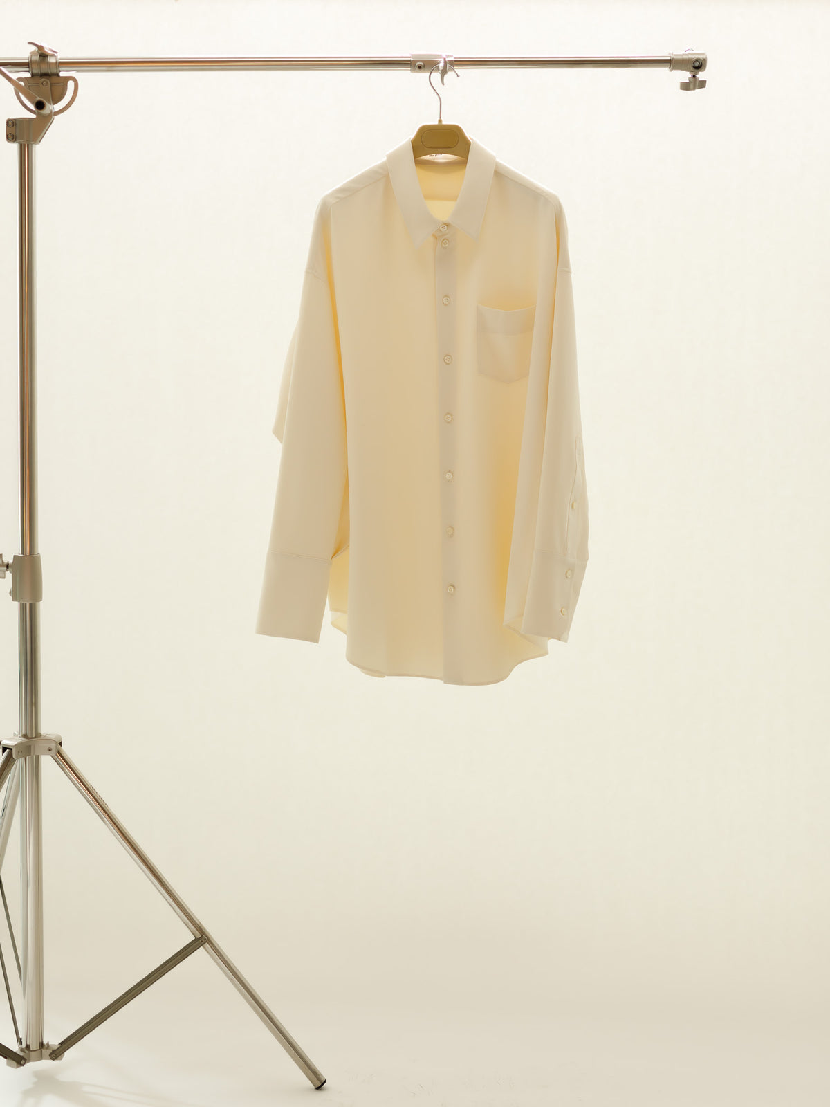 long sleeve shirt (white)