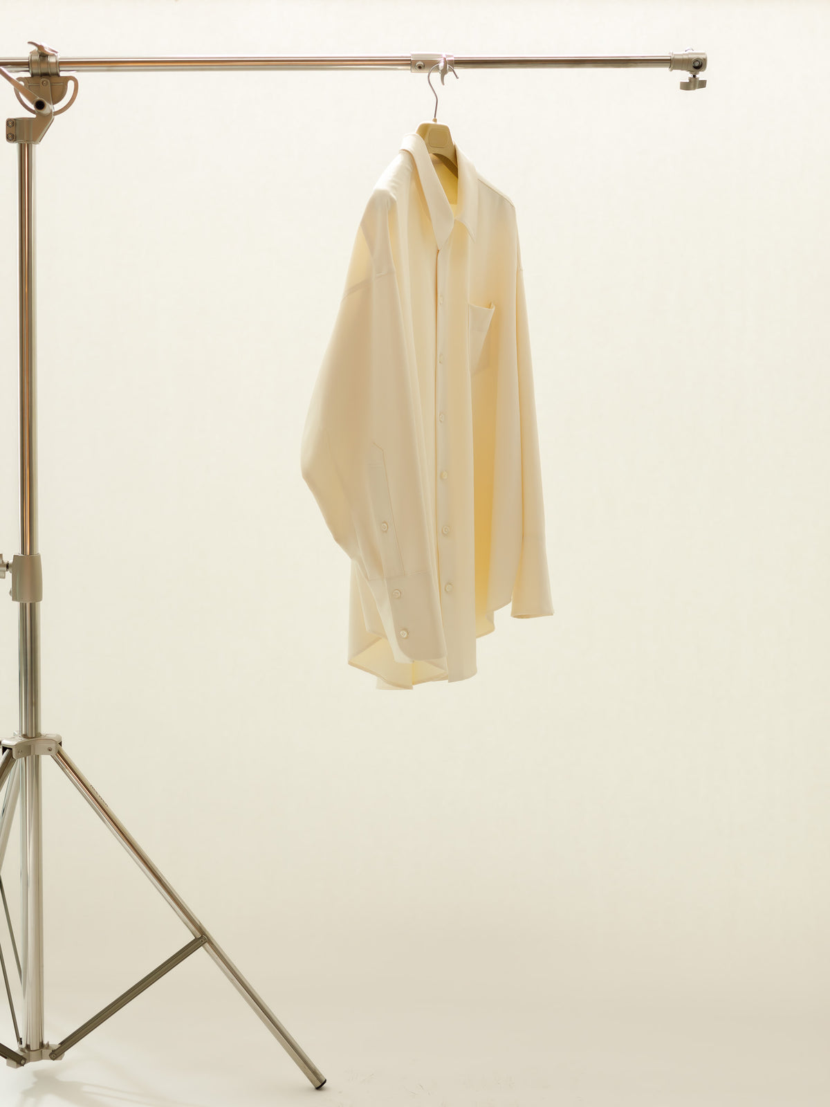 long sleeve shirt (white)