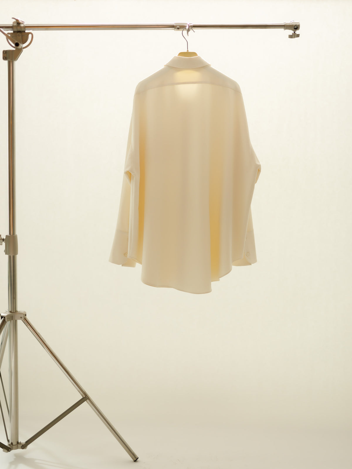 long sleeve shirt (white)