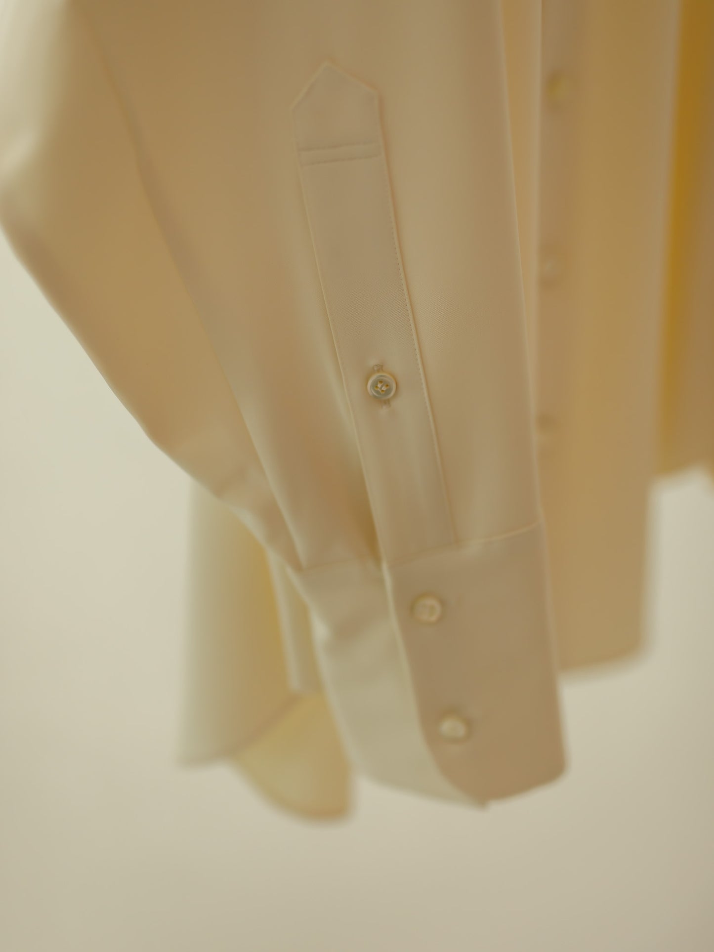 long sleeve shirt (white)