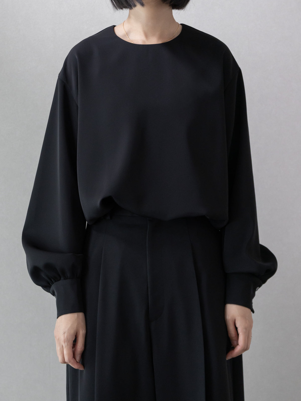 【pre order】round neck blouse -triacetate-