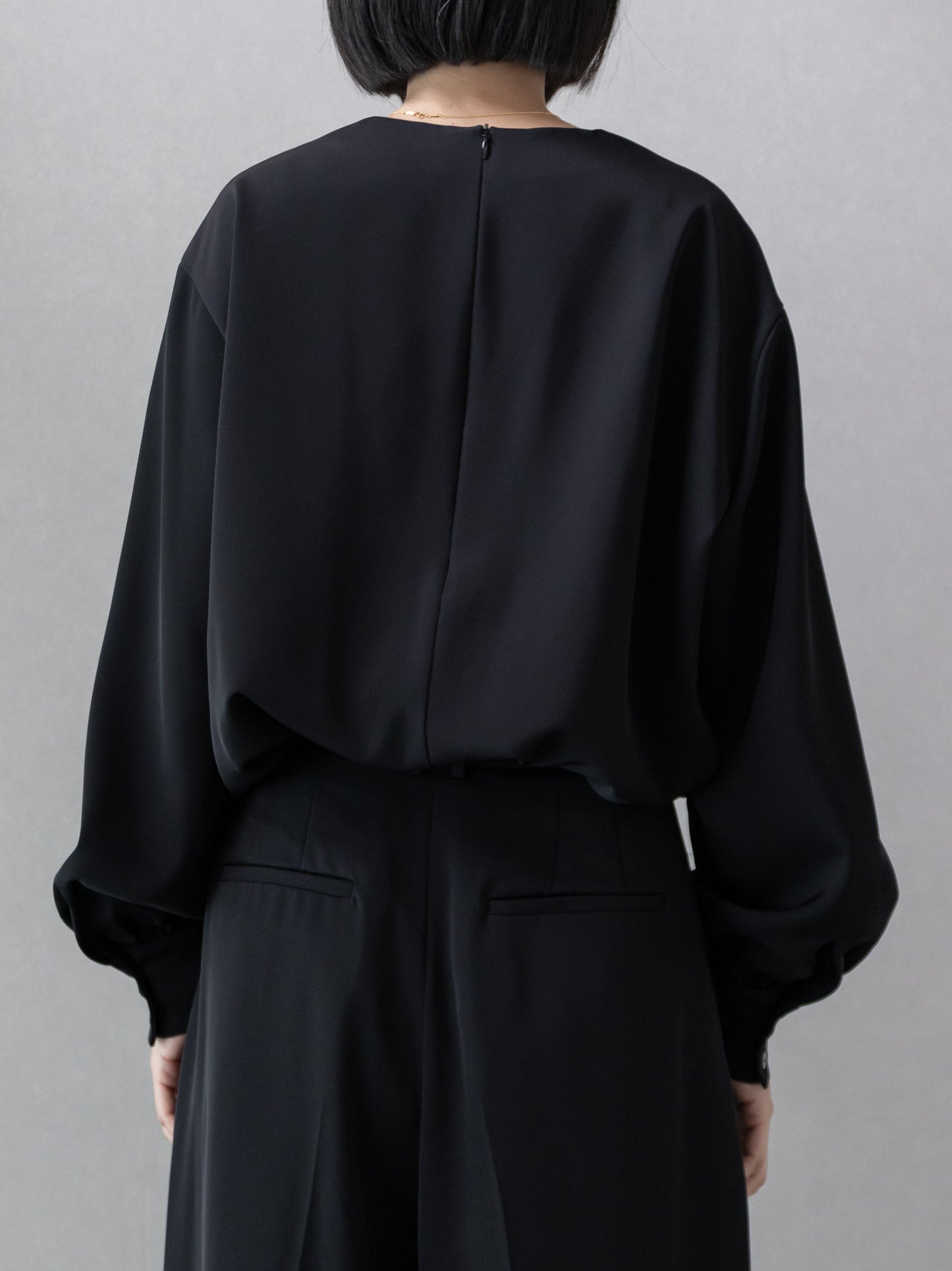 【pre order】round neck blouse -triacetate-