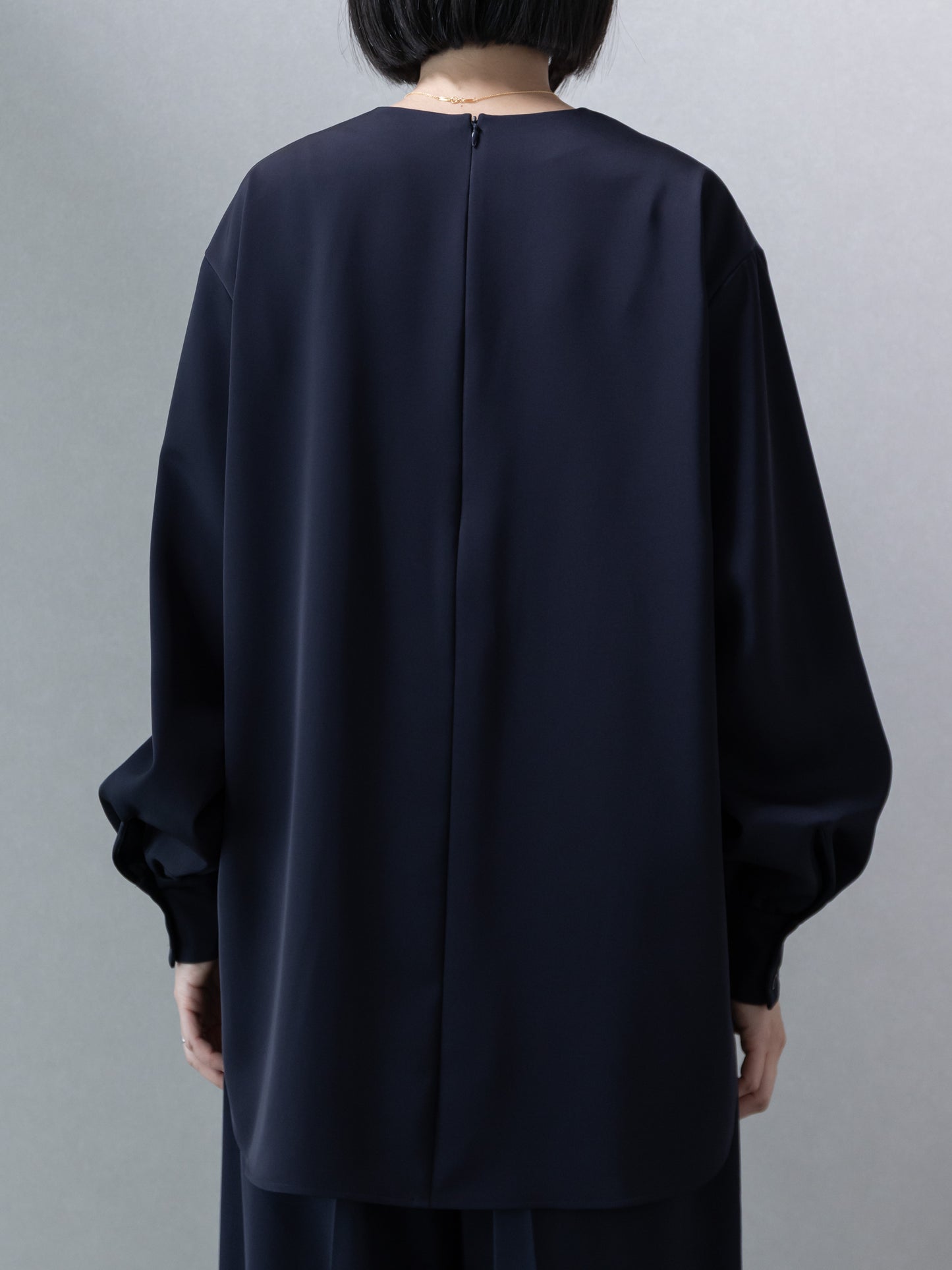 【pre order】round neck blouse -triacetate-