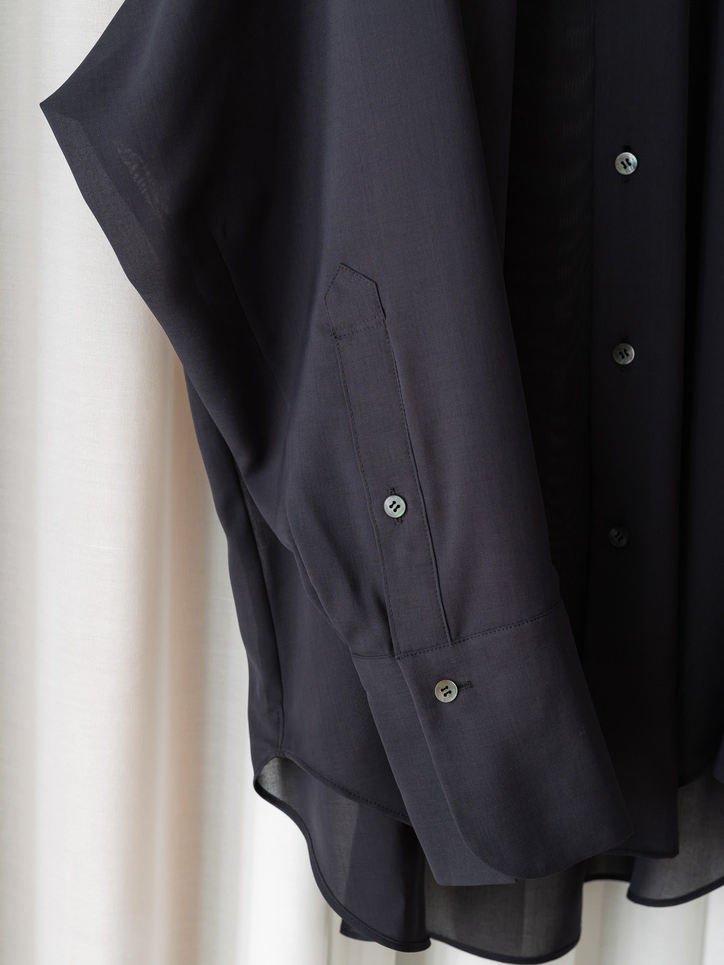 pre order / calm air shirt(navy)